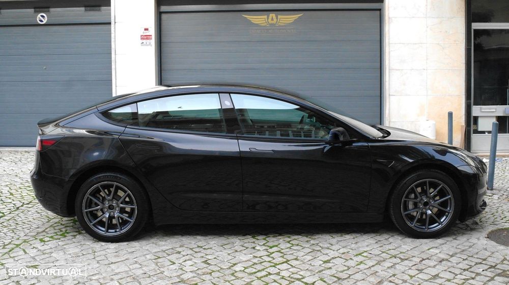 Tesla Model 3 Long Range Tração Traseira - 16