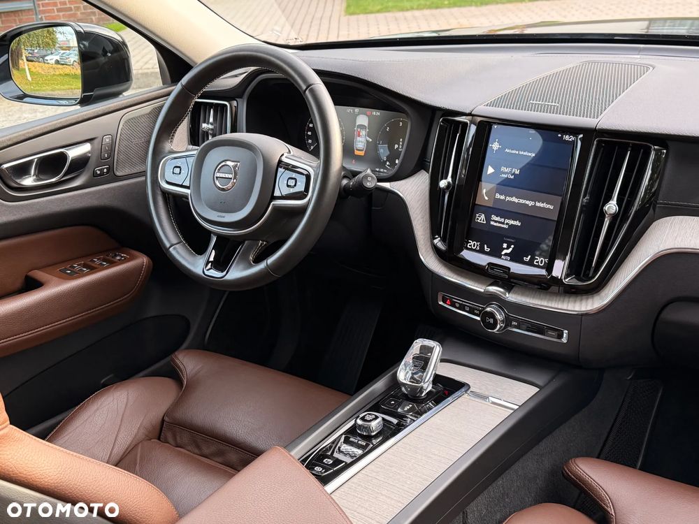 Volvo XC 60 B4 D AWD Geartronic Inscription - 19