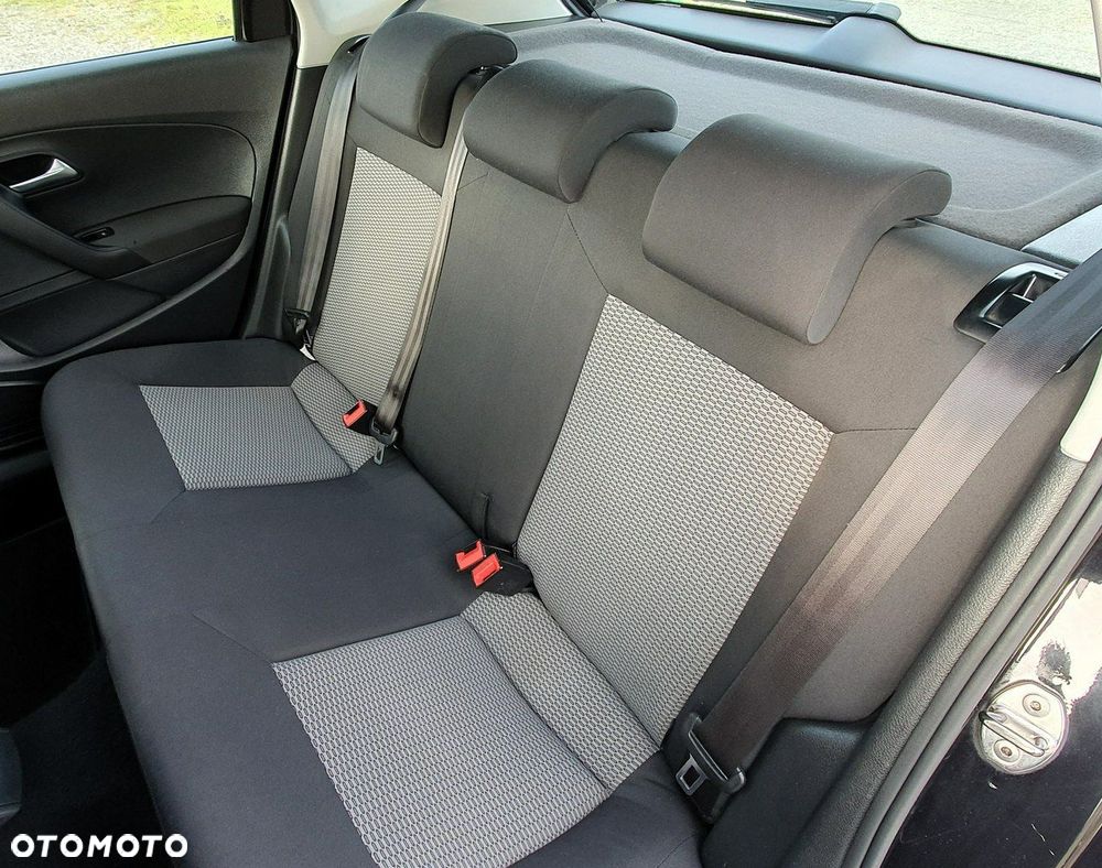 Volkswagen Polo - 15