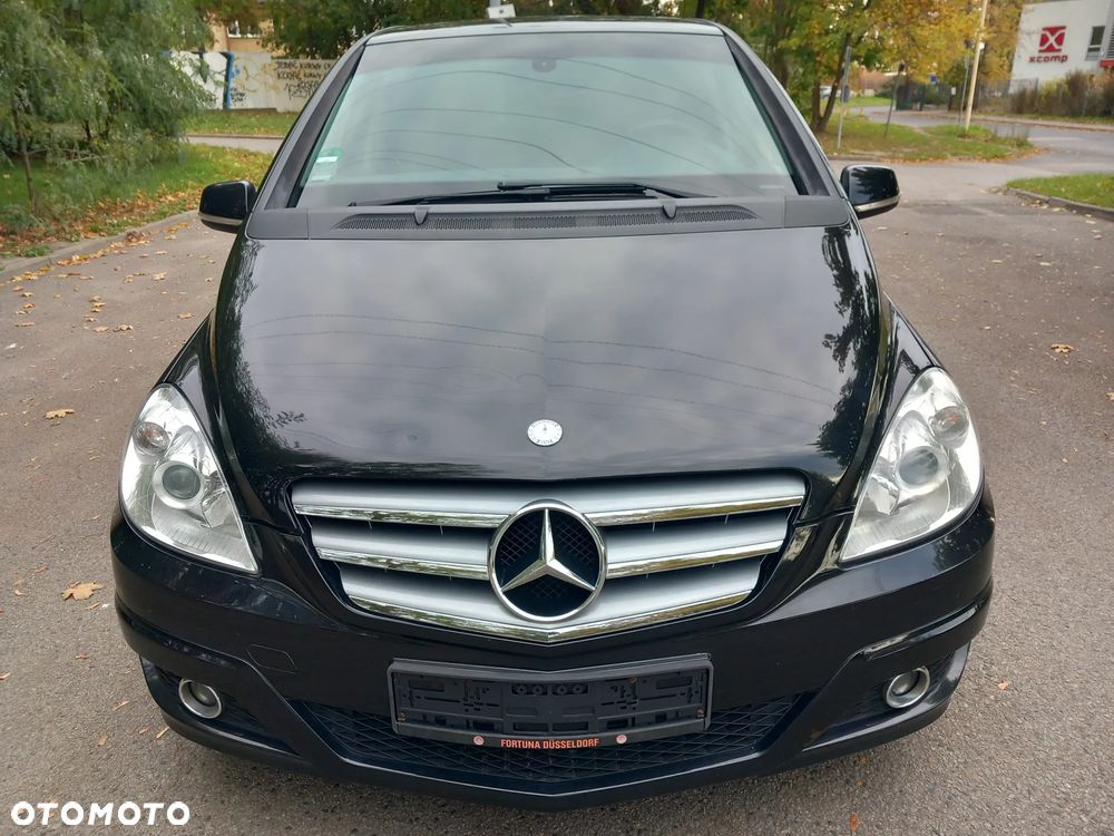 Mercedes-Benz B-Class 2009 photo 2