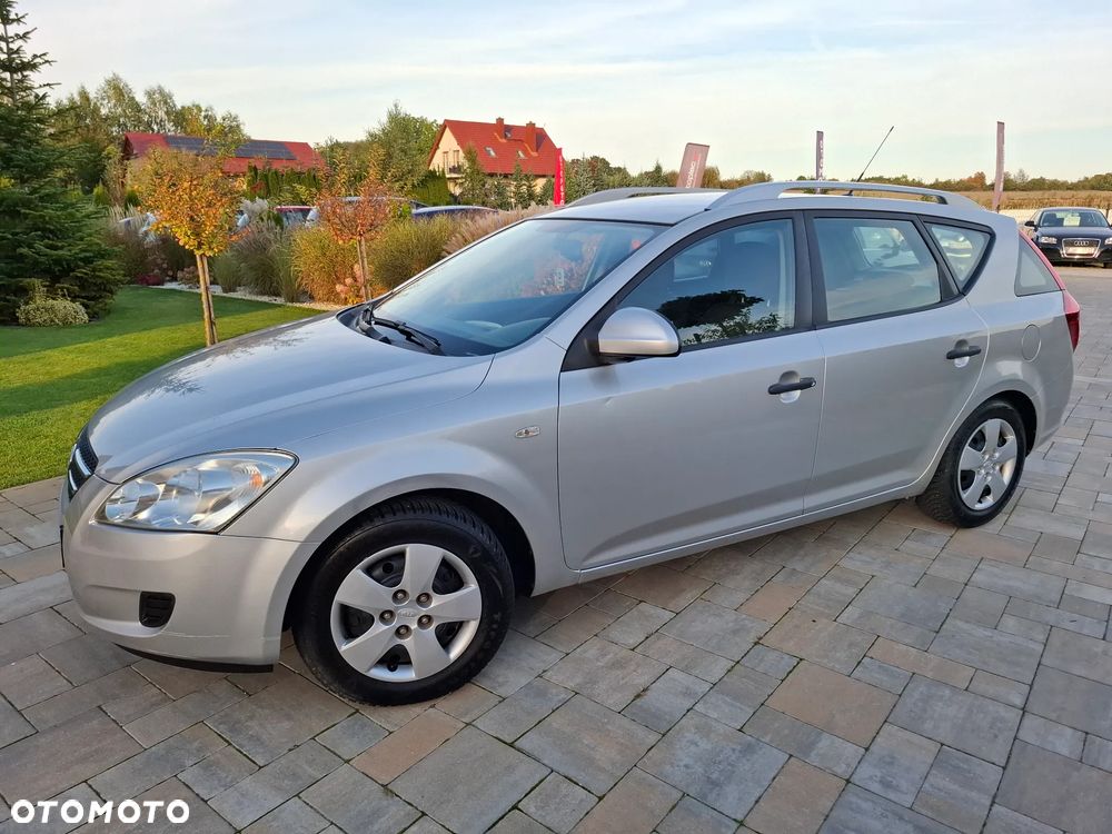 Kia Ceed - 6