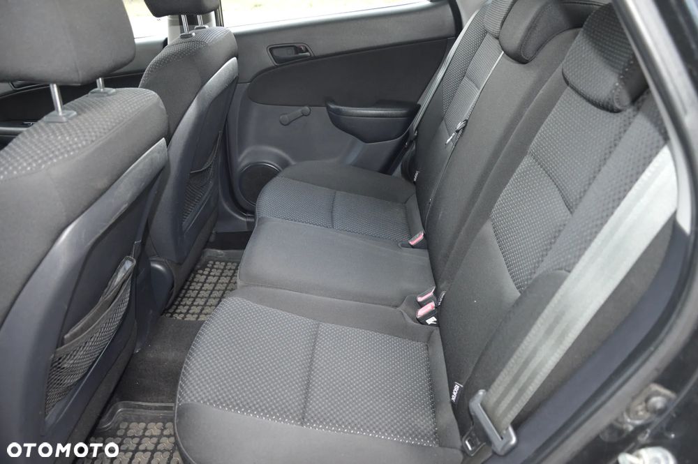 Hyundai i30 1.4 Classic - 11