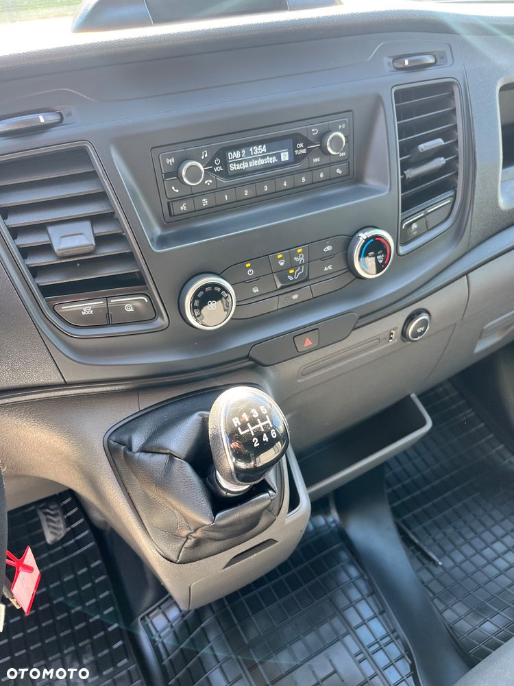 Ford Transit - 26