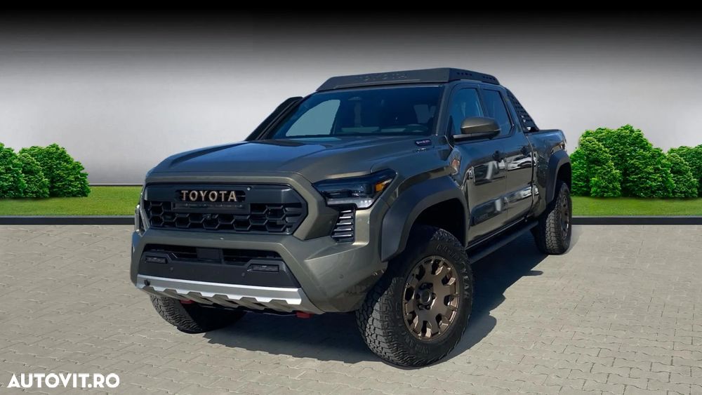Toyota Tacoma - 1
