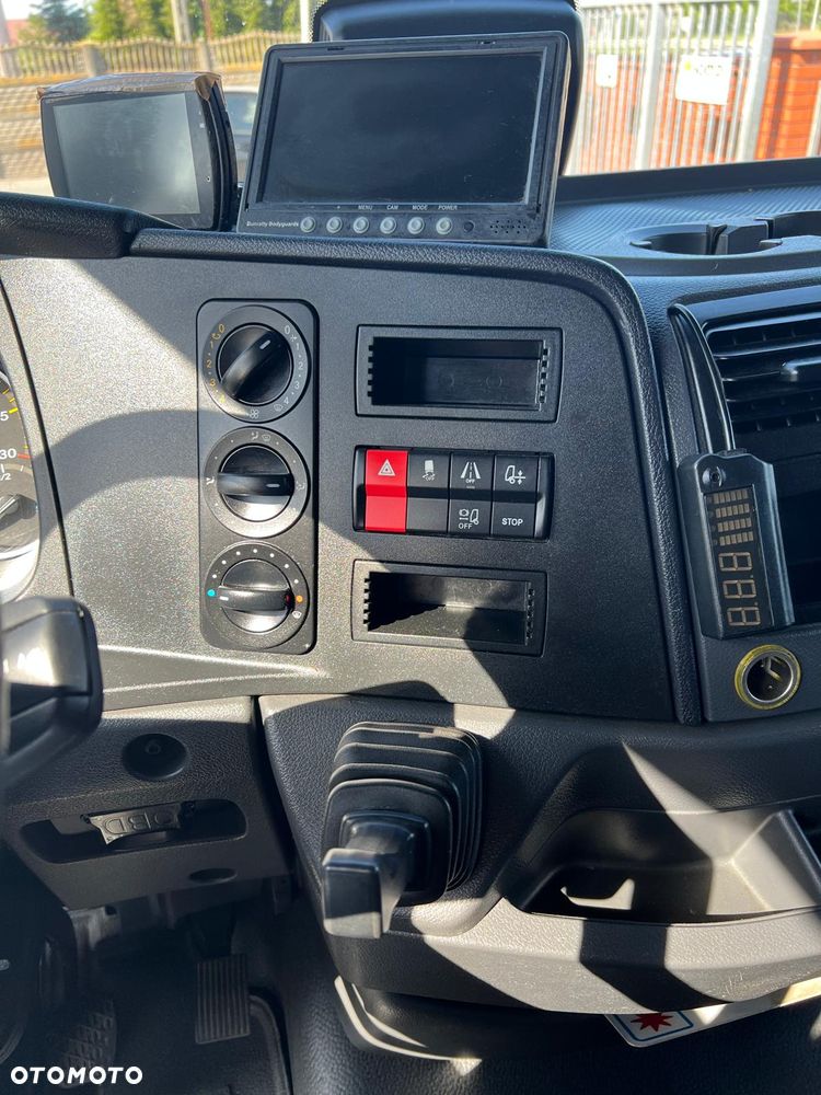 Mercedes-Benz Atego 1218 kontener winda mały Przebieg sprowadzony wron-pol - 23