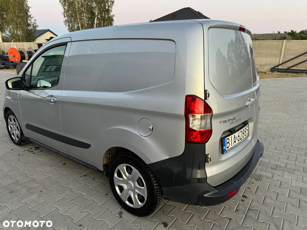 Ford Transit Courier - 5