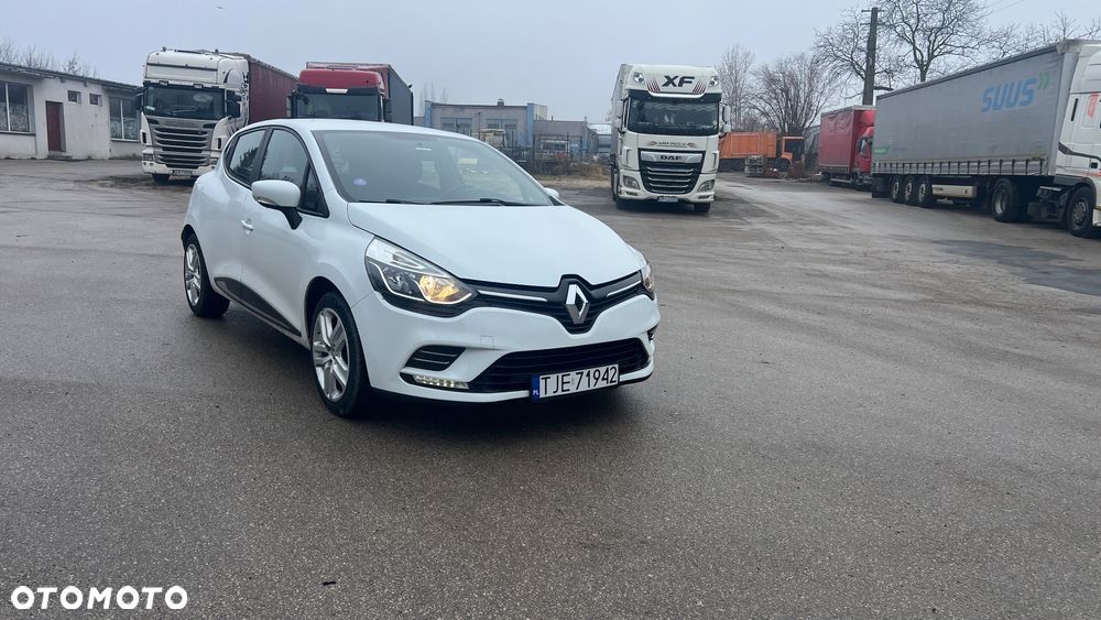Renault Clio - 1