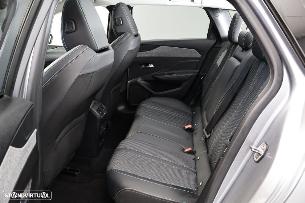 Peugeot 308 SW 1.2 PureTech Allure EAT8 - 25