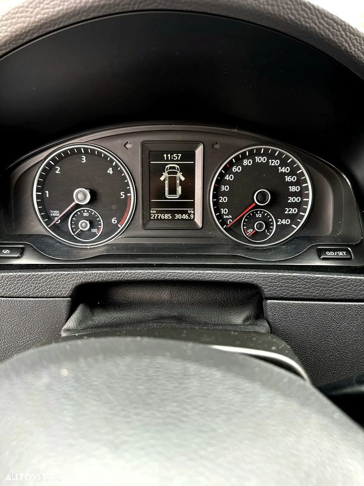 Volkswagen Multivan - 26