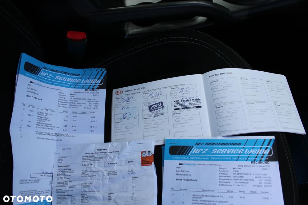 Kia Sportage 2.0 L - 32