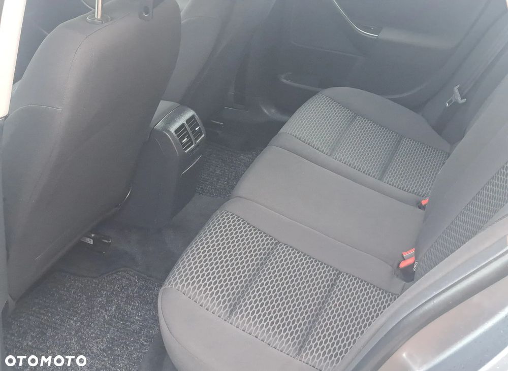 Volkswagen Golf VI 1.6 TDI Comfortline - 7