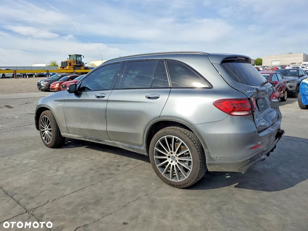 Mercedes-Benz GLC - 4