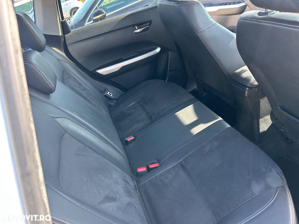 Suzuki Vitara 1.6 DDIS 4X4 Luxus Aut. - 19