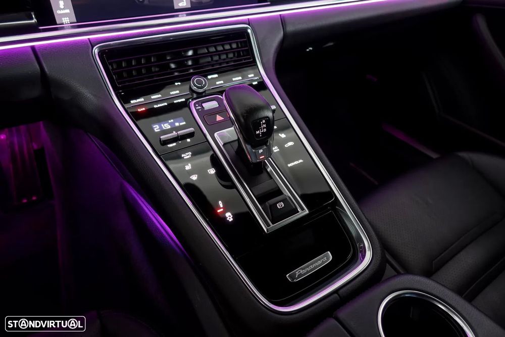 Porsche Panamera 4 E-Hybrid - 10