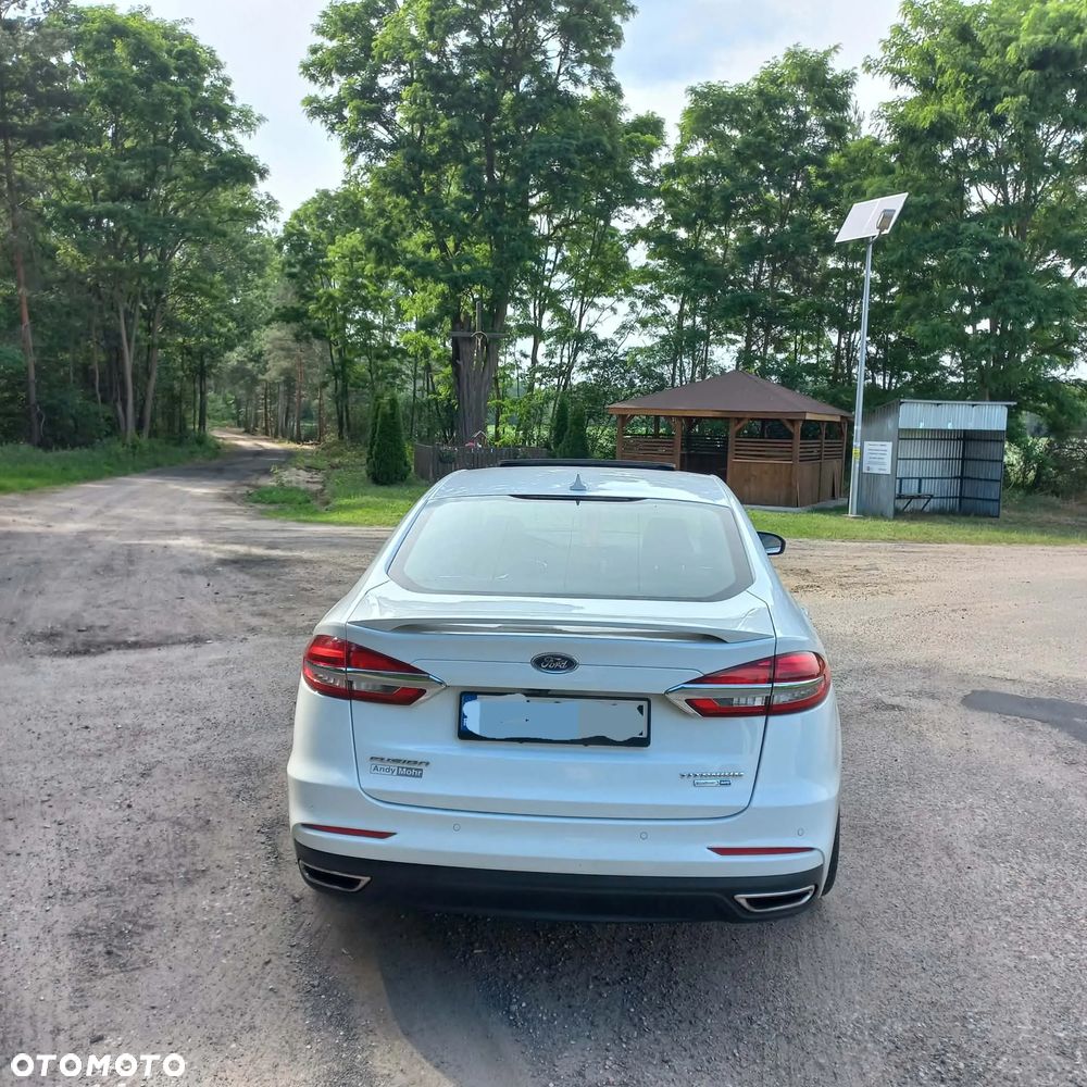 Ford Fusion - 7