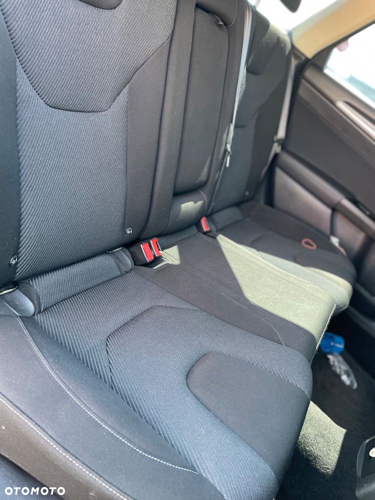 Ford Mondeo 2.0 TDCi Titanium PowerShift - 8