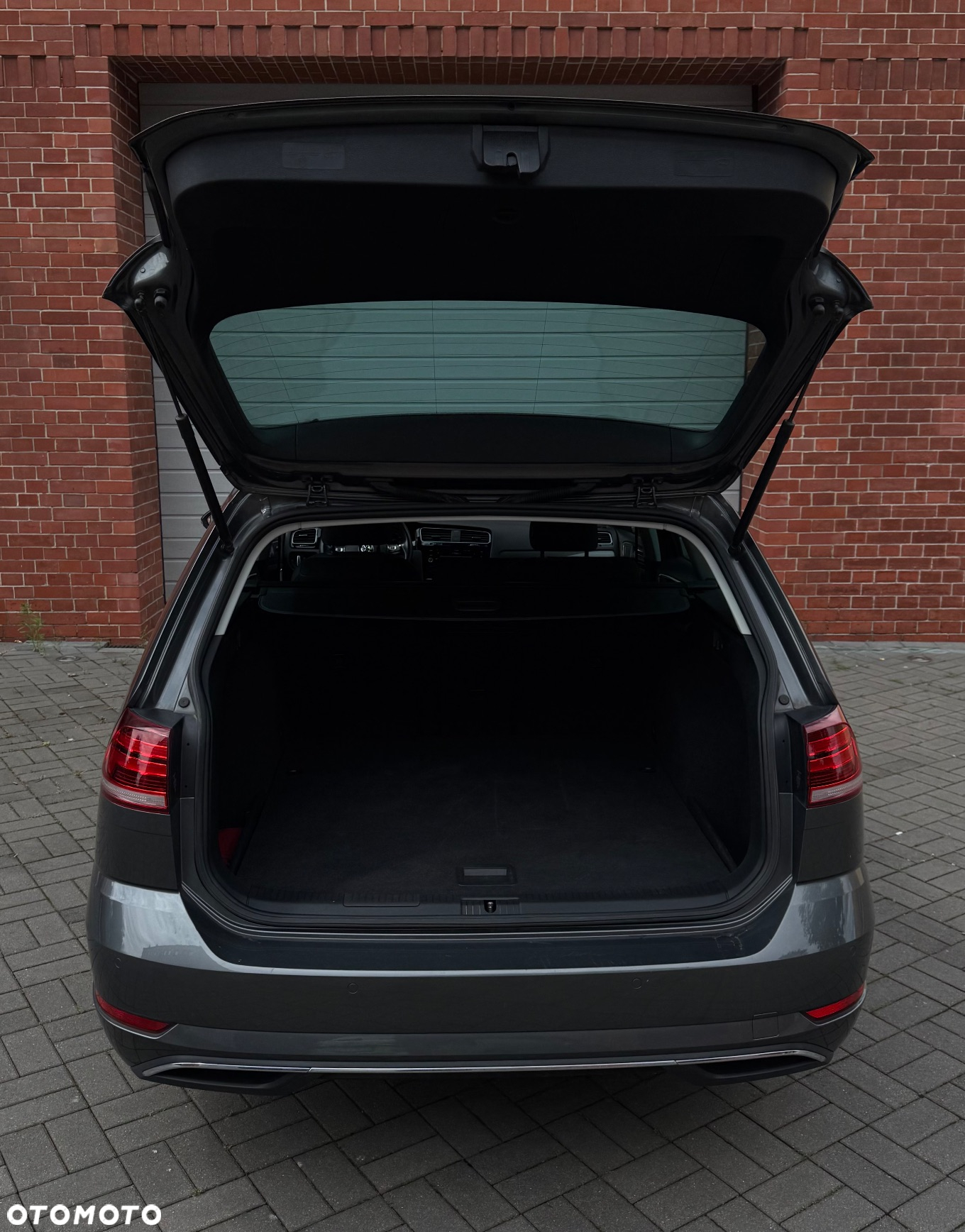Volkswagen Golf 2.0 TDI SCR DSG IQ.DRIVE - 9