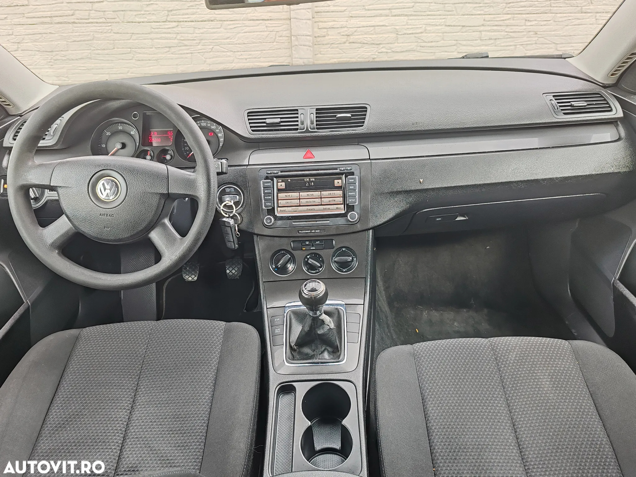 Volkswagen Passat - 10