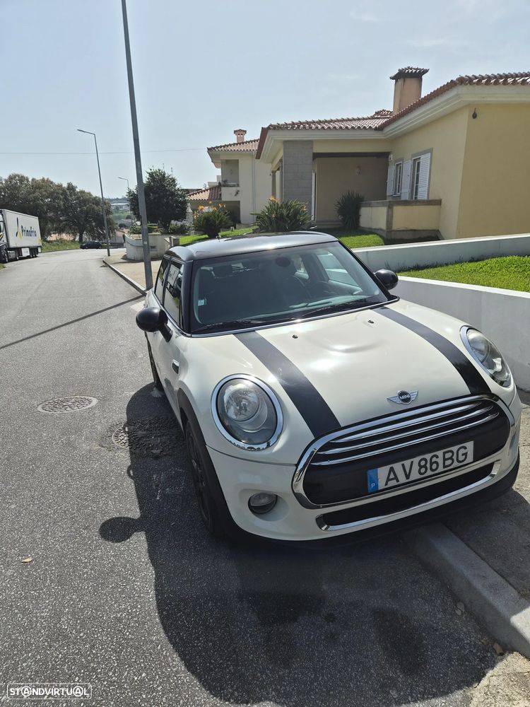 MINI 5 Portas Cooper D - 23