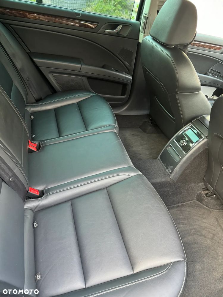 Skoda Superb 2.0 TDI Elegance DSG - 13