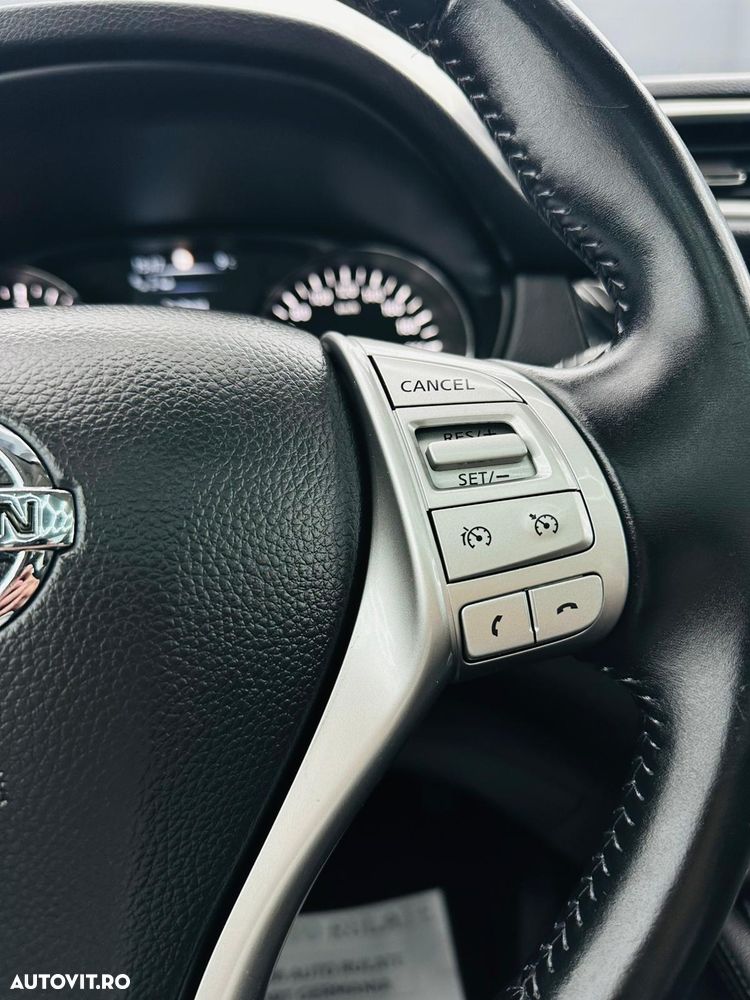 Nissan Qashqai 1.6 DCI TEKNA - 32