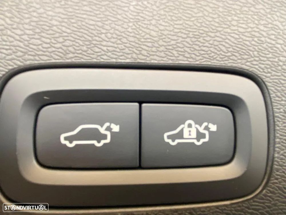 Volvo XC 60 2.0 T6 PHEV Plus Bright AWD - 16