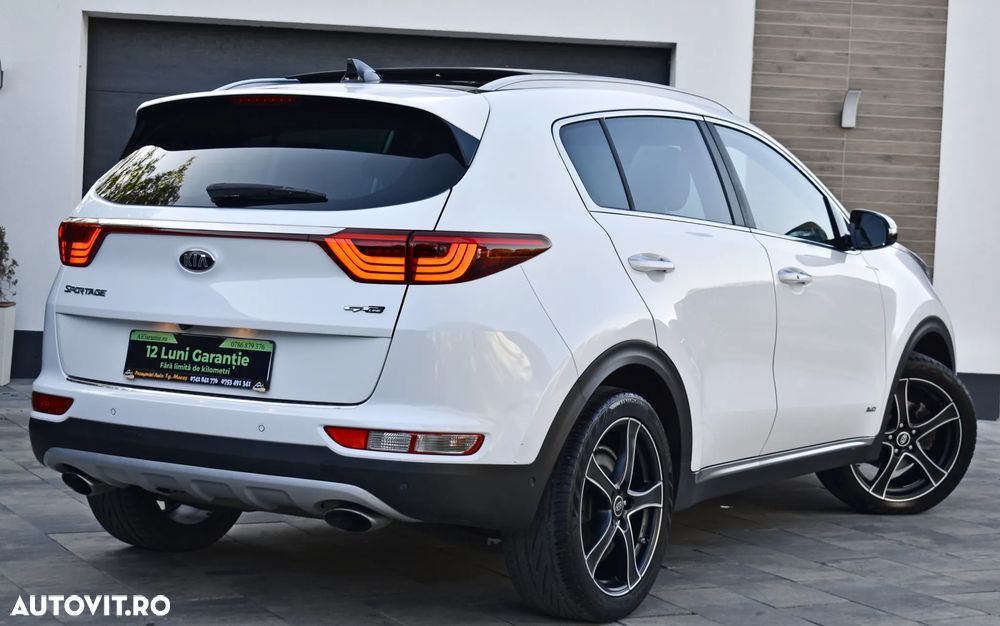 Kia Sportage 2,0 CRDI AWD Aut. GT Line - 4