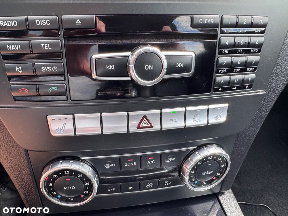 Mercedes-Benz Klasa C 220 CDI DPF Elegance - 24