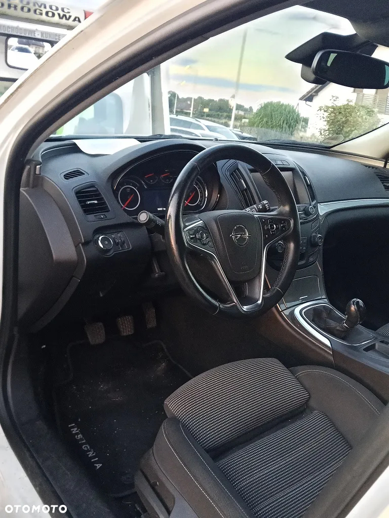 Opel Insignia 1.6 CDTI Sports Tourer ecoFLEXStart/Stop Business Edition - 11