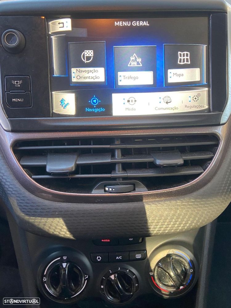 Peugeot 2008 1.6 BlueHDi Allure - 14