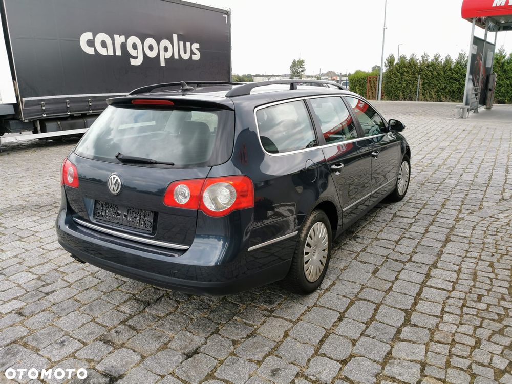Volkswagen Passat - 8