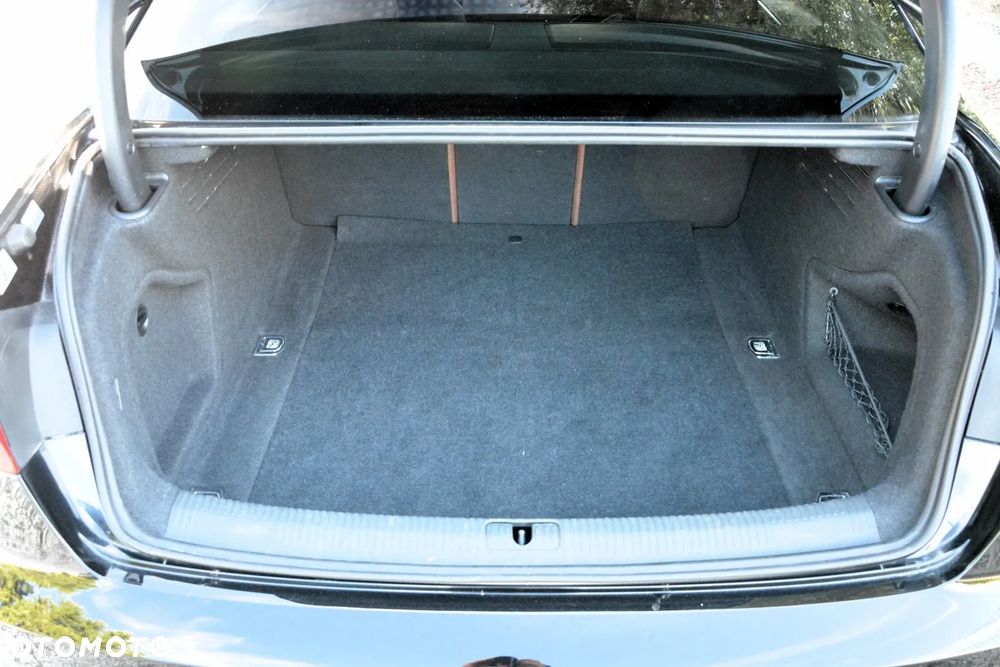 Audi A4 Limousine 35 TDI mHEV S tronic - 36