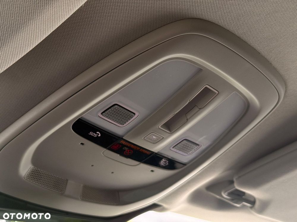 Volvo XC 90 - 22