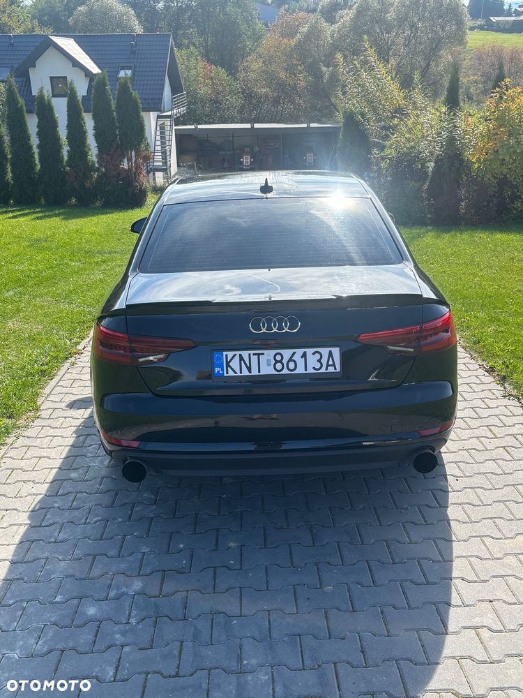 Audi A4 Limousine - 9
