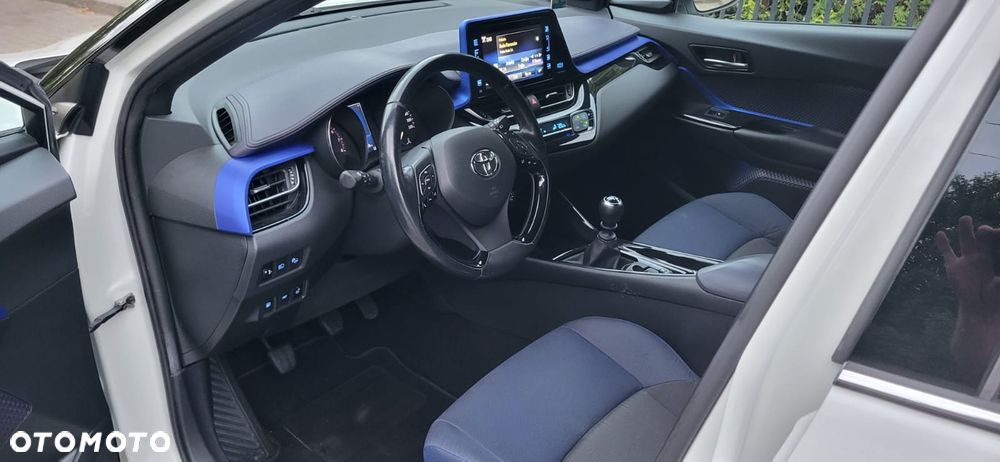 Toyota C-HR 1.2 T GPF Premium - 13