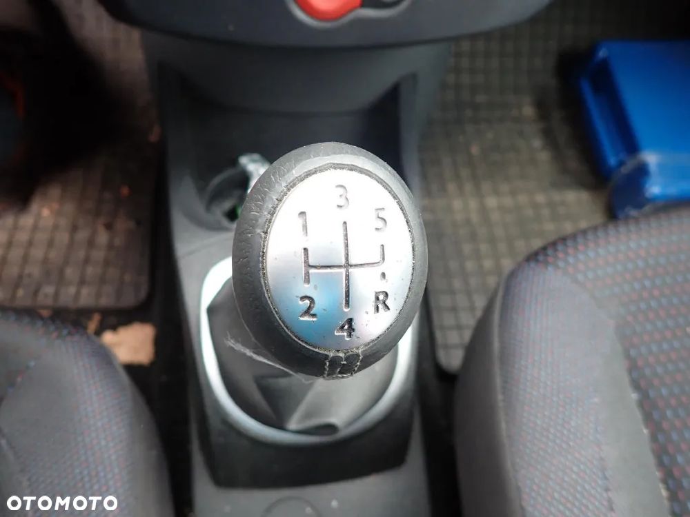 CZĘŚCI - Renault Clio III 1,6 16V 88KM K4M804 HB 5D 5B JH3131 LAKIER TEJ47 2006r. INDEX - 9420 - 13