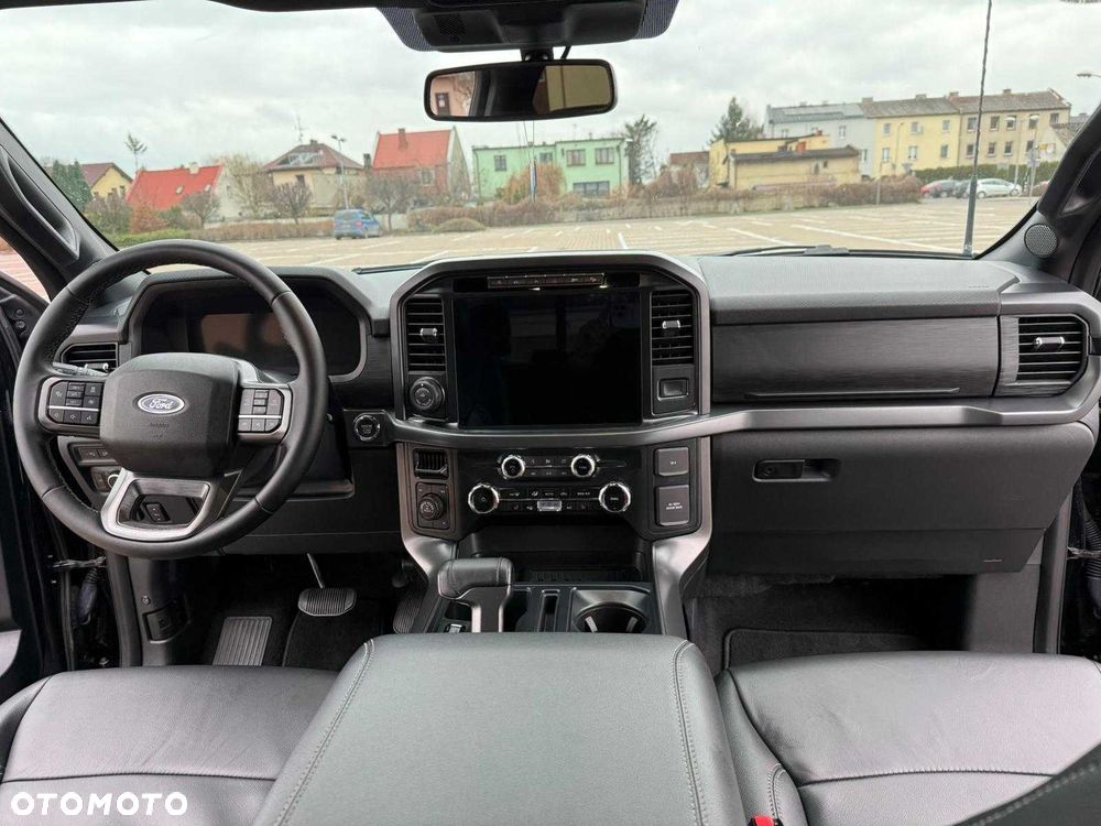 Ford F150 - 8