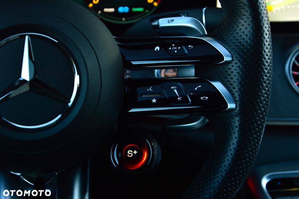 Mercedes-Benz AMG GT 43 - 33