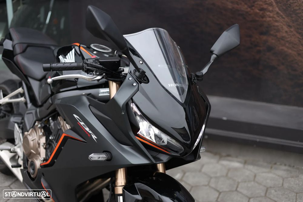 Honda CBR 650R - 5