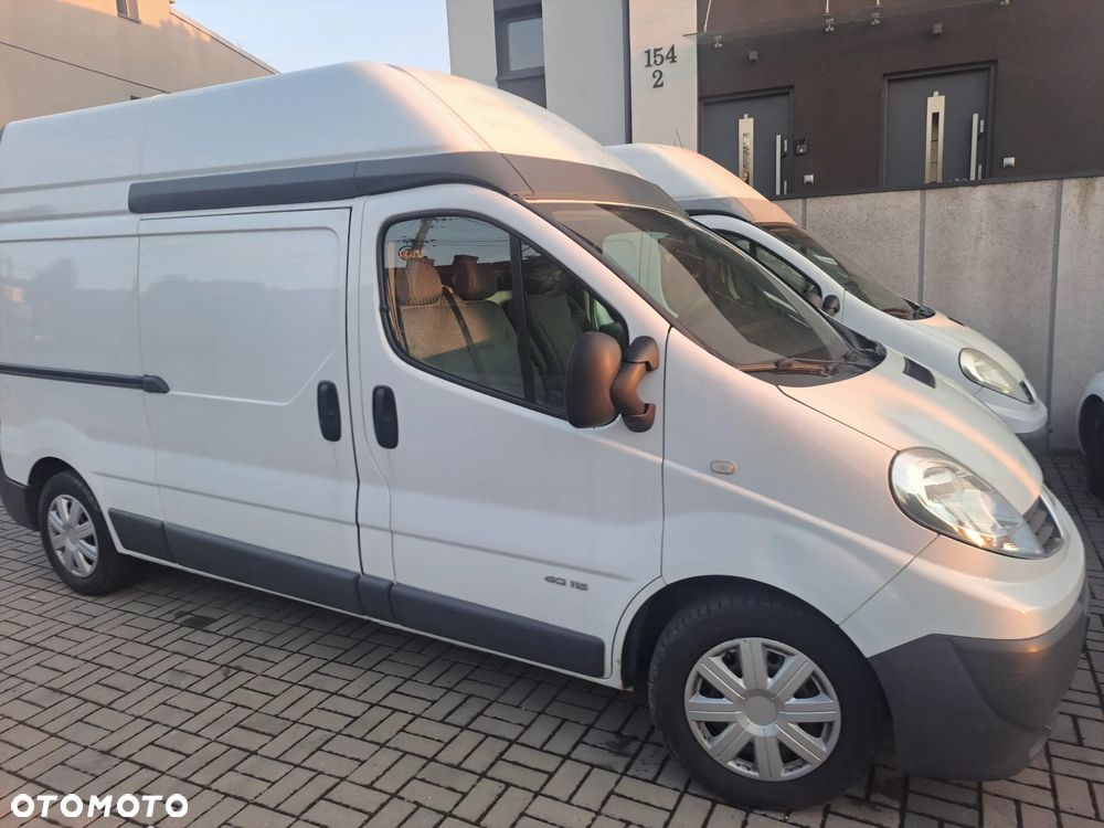 Renault Trafic - 2