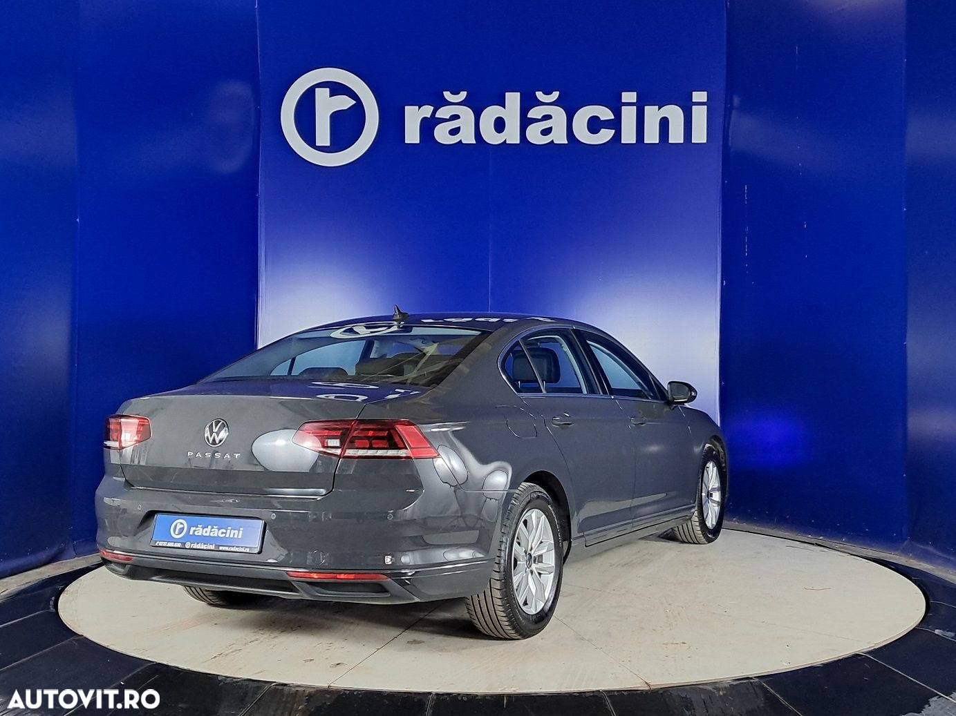 Volkswagen Passat - 7