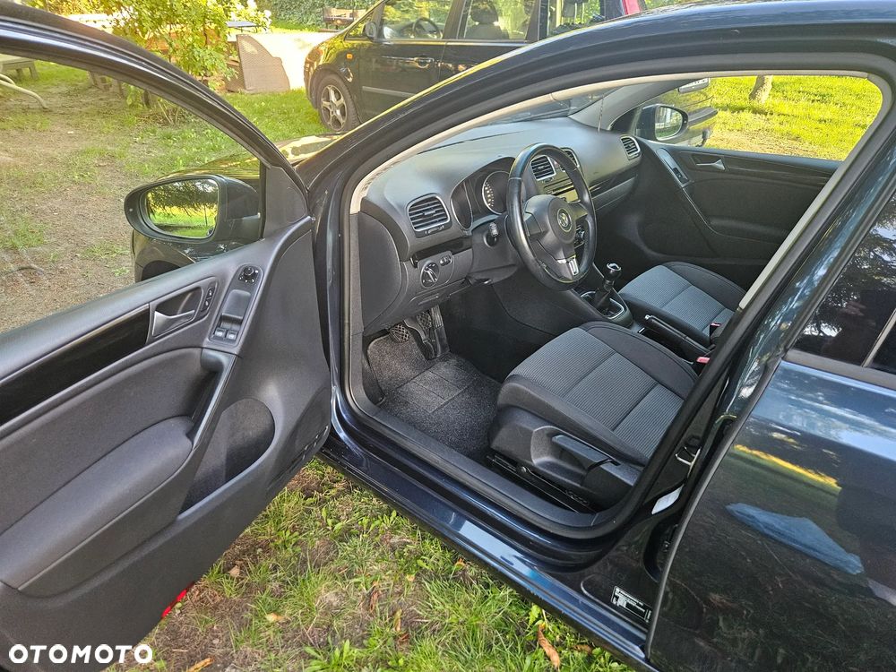 Volkswagen Golf - 11