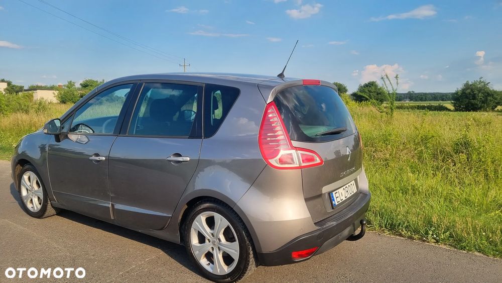 Renault Scenic - 17