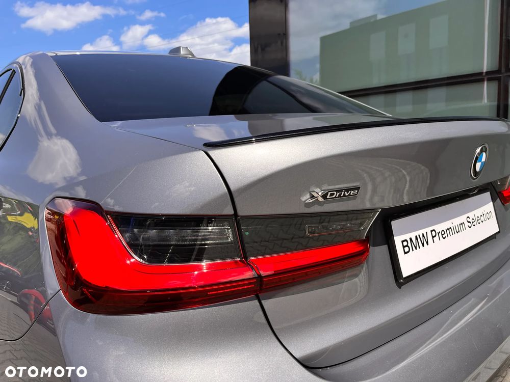BMW Seria 3 330i xDrive M Sport sport - 9