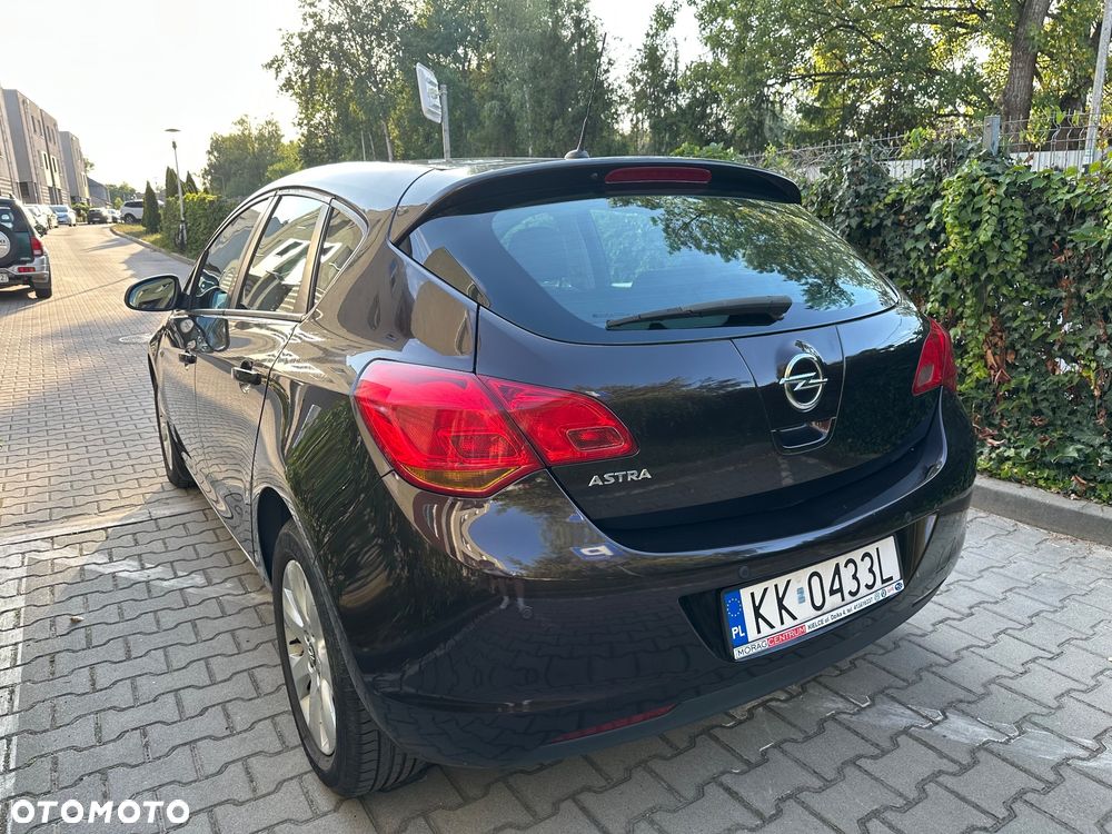 Opel Astra 1.6 - 7
