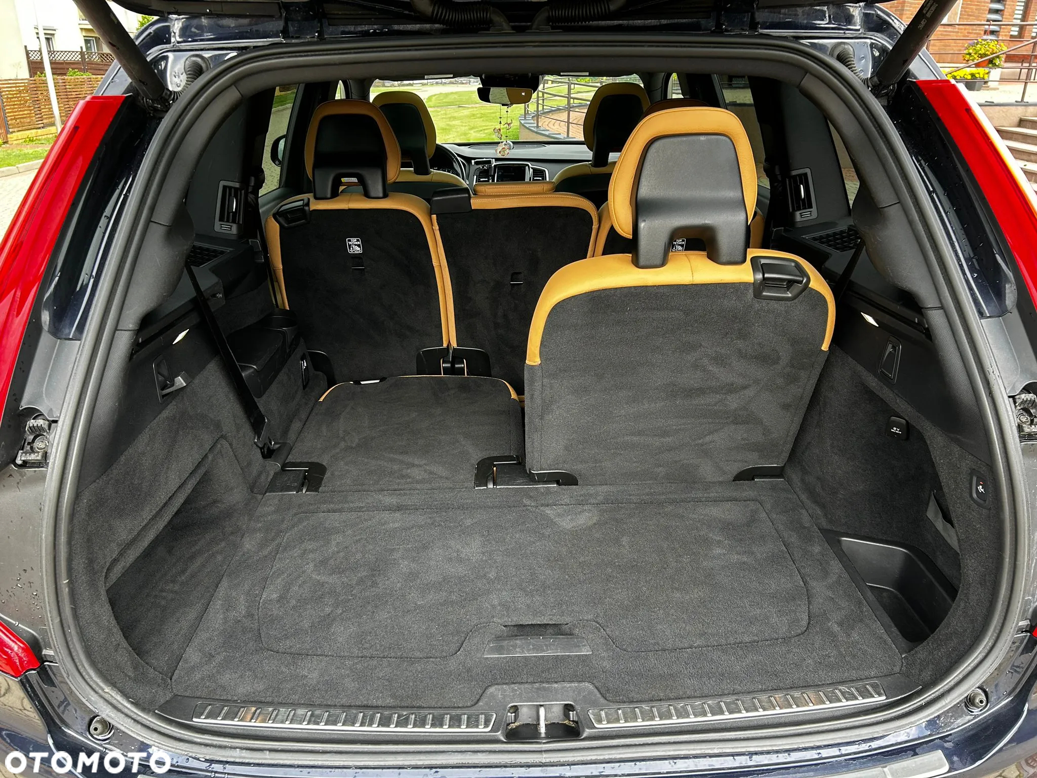 Volvo XC 90 T6 AWD R-Design 7os - 33