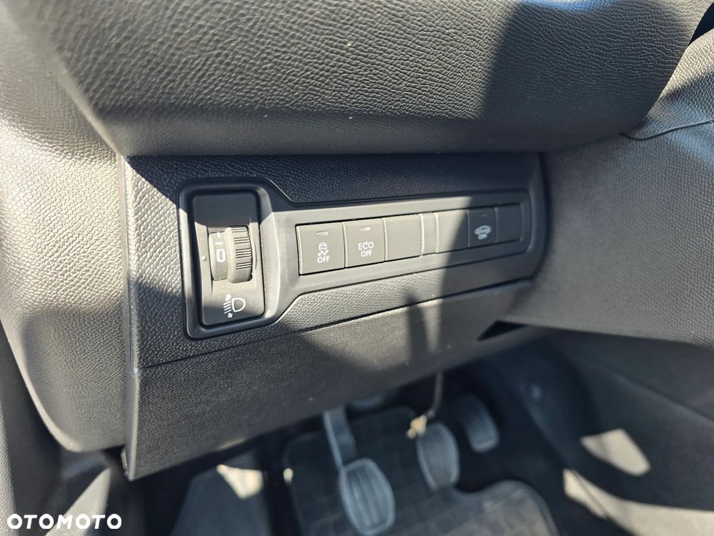 Peugeot 308 1.6 BlueHDi Access S&S - 18