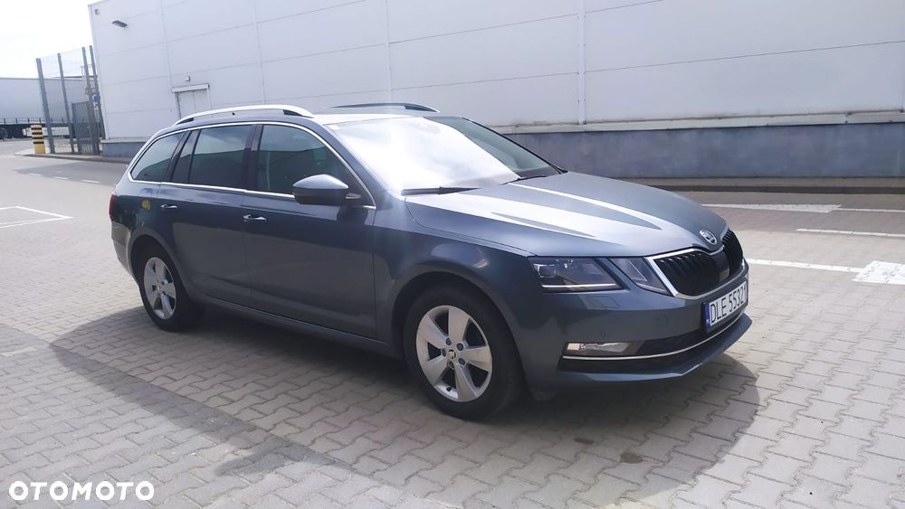 Skoda Octavia 1.6 TDI DSG Premium Edition - 2