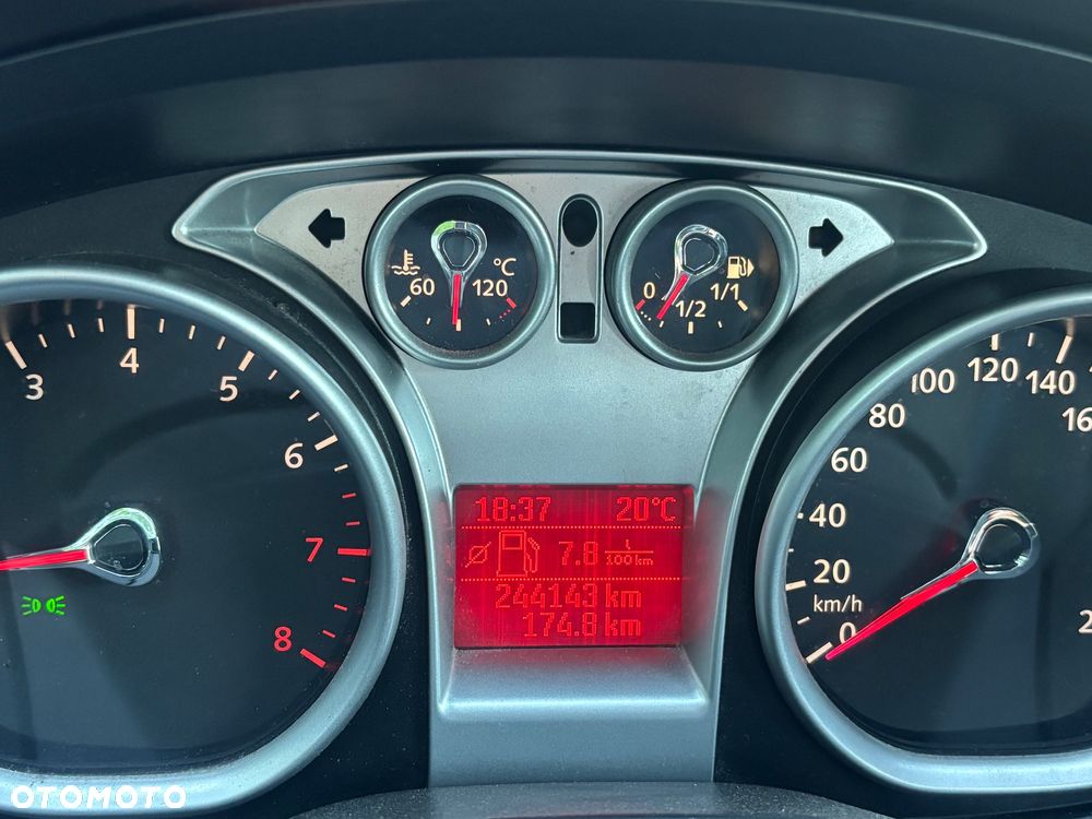 Ford Focus 1.6 Trend - 13