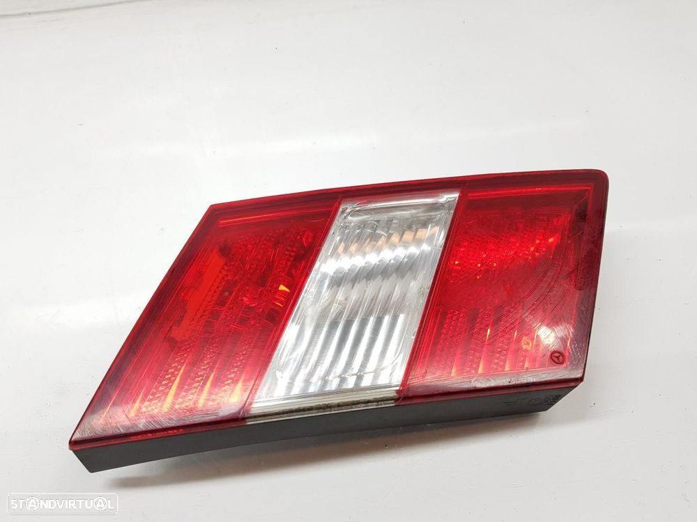 FAROLIM TRASEIRO ESQUERDO INTERIOR MERCEDES-BENZ CLASE CLC BM 203 - 1